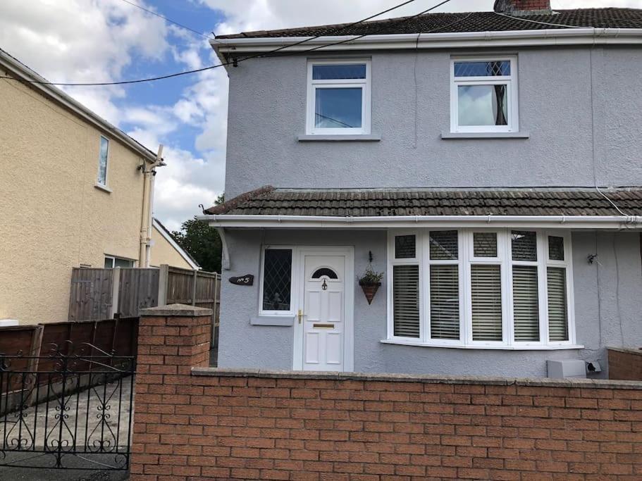 Mellte Avenue - Waterfalls House Pontneddfechan Exterior foto